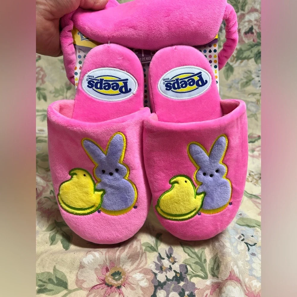 Peeps slippers sleep mask & 2 pair socks